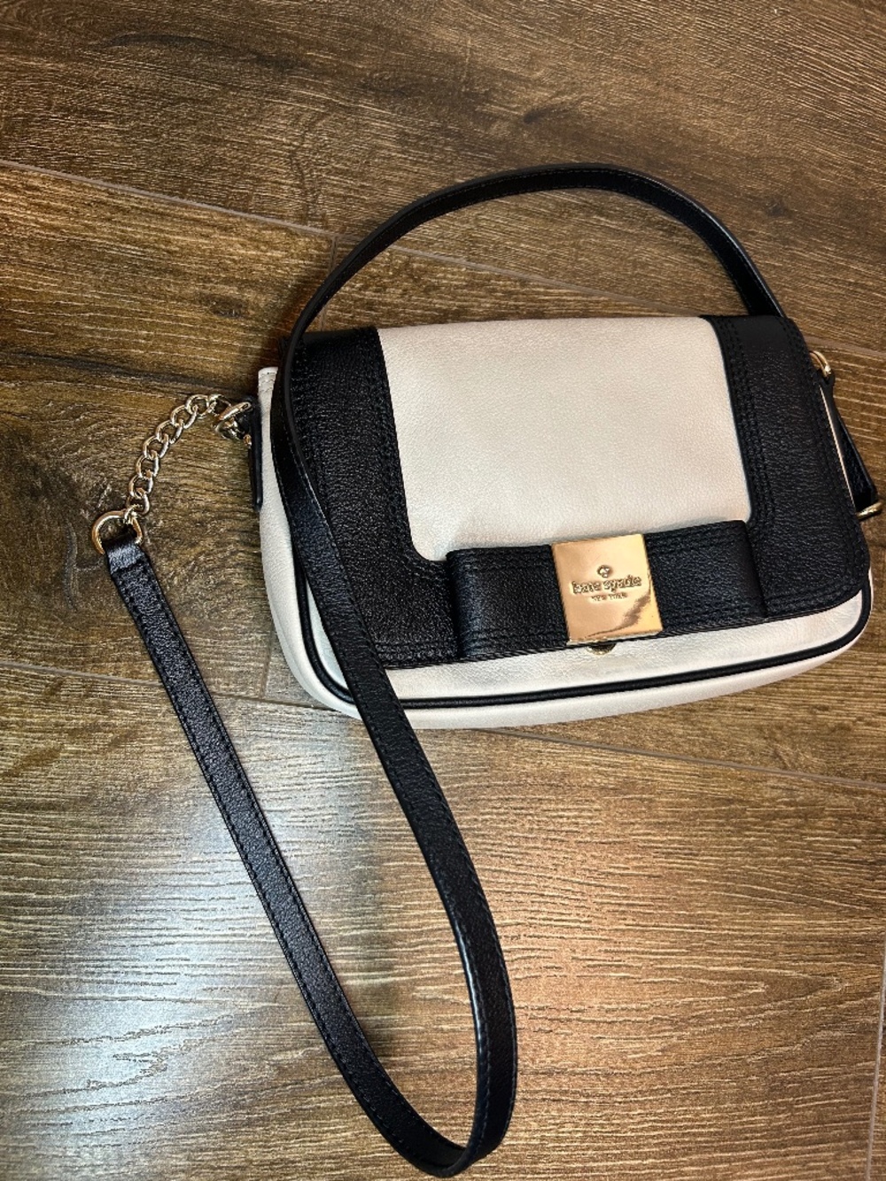 Kate Spade Primrose Hill Little Kaelin Leathers Crossbody bag
